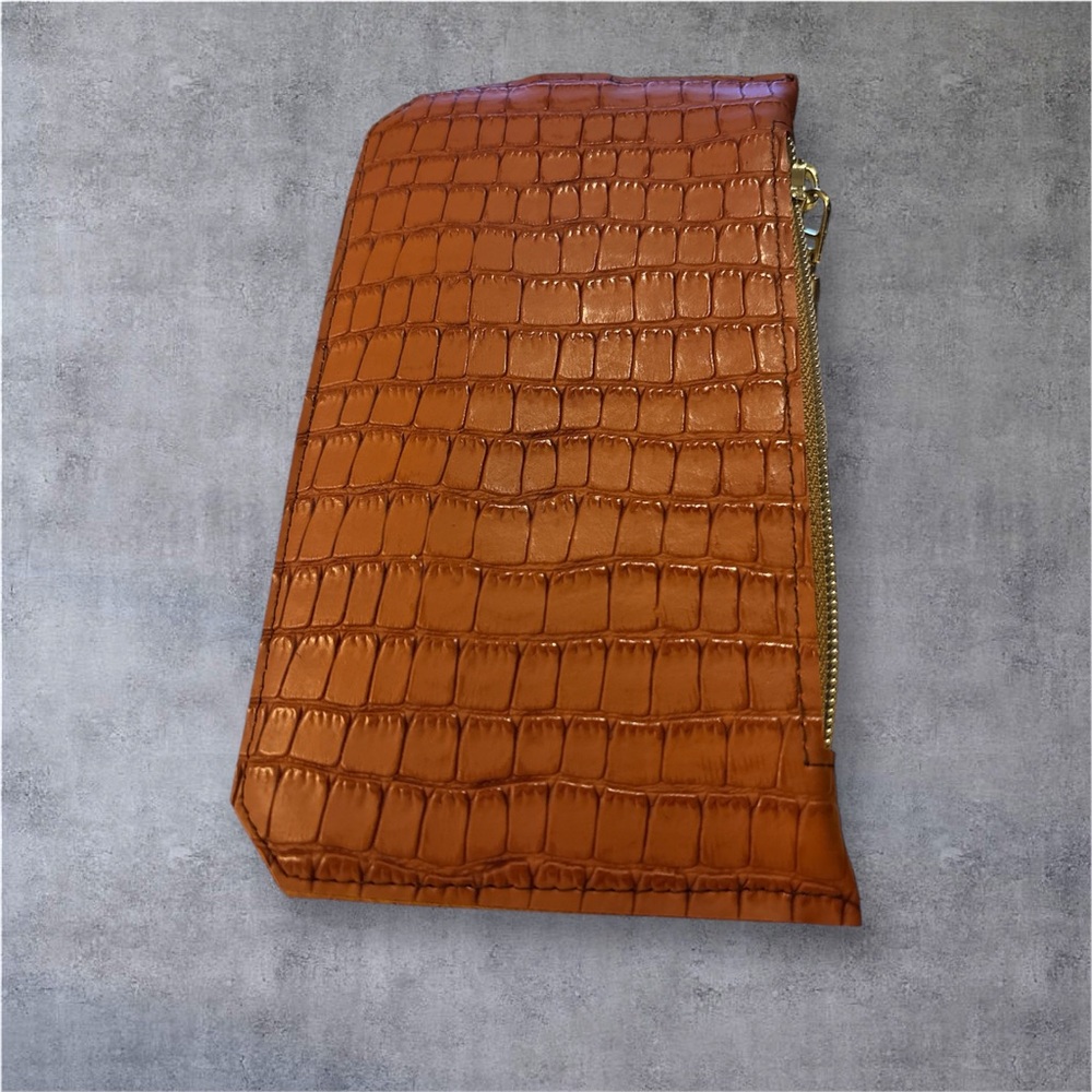 Crocodile Pattern Tan Wallet - image 2
